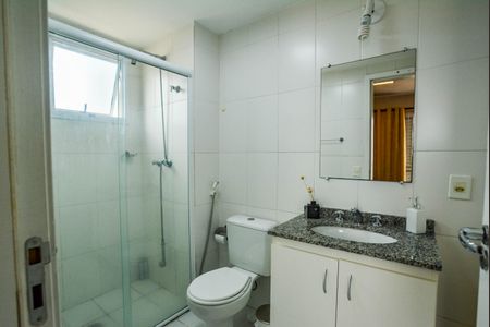 Apartamento à venda com 89m², 3 quartos e 2 vagas Apartamento à venda com 89m², 3 quartos e 2 vagasBanheiro da Suíte