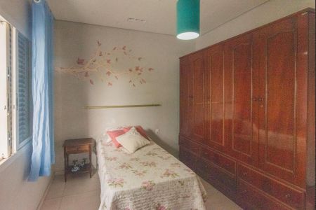 Casa à venda com 302m², 3 quartos e 4 vagas Casa à venda com 302m², 3 quartos e 4 vagasQuarto 1