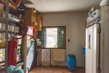 Casa à venda com 302m², 3 quartos e 4 vagas Casa à venda com 302m², 3 quartos e 4 vagasComércio Anexo