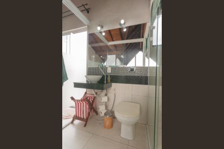 Casa à venda com 302m², 3 quartos e 4 vagas Casa à venda com 302m², 3 quartos e 4 vagasBanheiro da Suíte