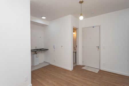 Apartamento à venda com 43m², 2 quartos e 1 vaga Apartamento à venda com 43m², 2 quartos e 1 vagaSala