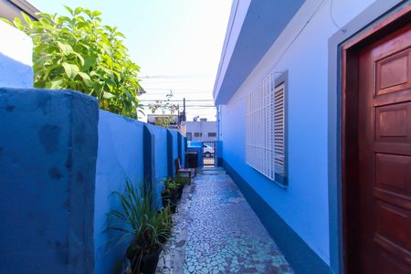 Casa para alugar com 35m², 1 quarto e sem vaga Casa para alugar com 35m², 1 quarto e sem vagaCorredor