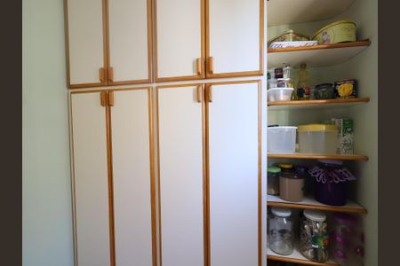 Apartamento à venda com 213m², 4 quartos e 2 vagasQuarto de Serviço