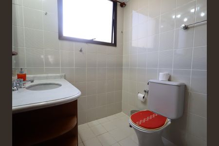 Apartamento à venda com 213m², 4 quartos e 2 vagasBanheiro