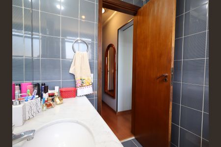 Apartamento à venda com 213m², 4 quartos e 2 vagasBanheiro da Suíte