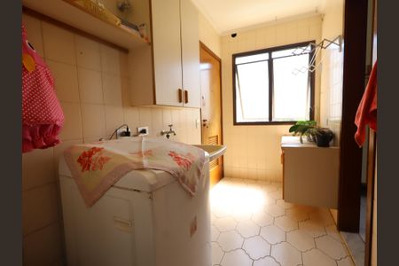 Apartamento à venda com 213m², 4 quartos e 2 vagasÁrea de Serviço