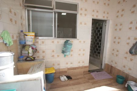 Casa à venda com 715m², 4 quartos e 8 vagasÁrea de Serviço