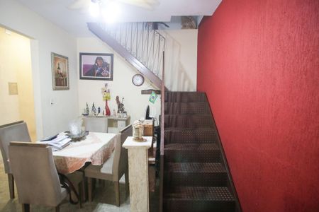 Casa à venda com 715m², 4 quartos e 8 vagasSala