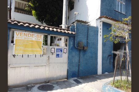 Casa à venda com 715m², 4 quartos e 8 vagasFachada