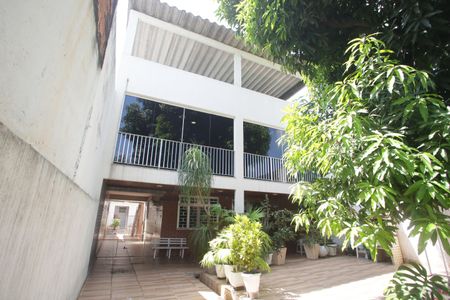 Casa à venda com 715m², 4 quartos e 8 vagasFrente da Casa