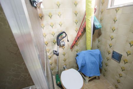 Casa à venda com 715m², 4 quartos e 8 vagasBanheiro da Sala 2