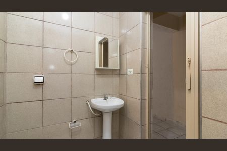 Casa à venda com 500m², 1 quarto e 2 vagas Casa à venda com 500m², 1 quarto e 2 vagasBanheiro