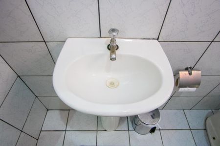 Casa à venda com 96m², 2 quartos e 1 vaga Casa à venda com 96m², 2 quartos e 1 vagaBanheiro