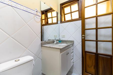 Casa à venda com 250m², 3 quartos e 3 vagas Casa à venda com 250m², 3 quartos e 3 vagasBanheiro da Suíte 1