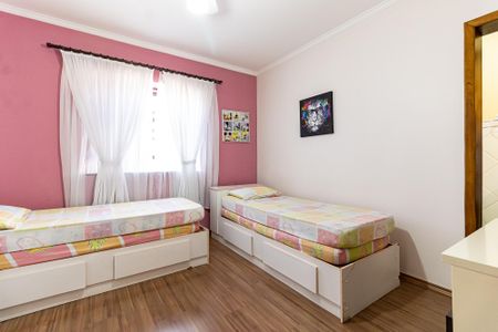 Casa à venda com 250m², 3 quartos e 3 vagas Casa à venda com 250m², 3 quartos e 3 vagasSuíte 1