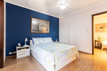 Casa à venda com 250m², 3 quartos e 3 vagas Casa à venda com 250m², 3 quartos e 3 vagasSuíte 2