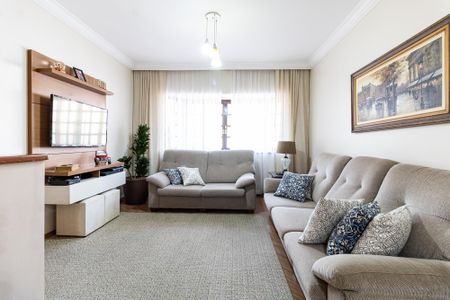 Casa à venda com 250m², 3 quartos e 3 vagas Casa à venda com 250m², 3 quartos e 3 vagasSala
