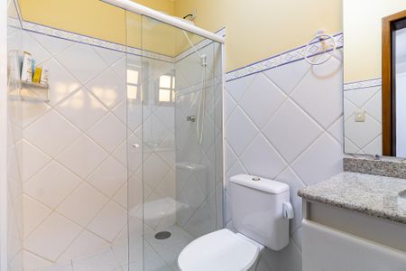Casa à venda com 250m², 3 quartos e 3 vagas Casa à venda com 250m², 3 quartos e 3 vagasBanheiro da Suíte 1