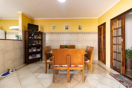Casa à venda com 250m², 3 quartos e 3 vagas Casa à venda com 250m², 3 quartos e 3 vagasCopa da Cozinha