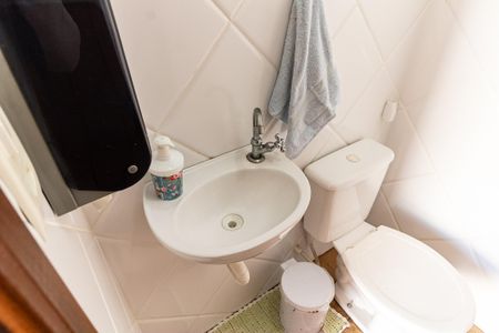 Casa à venda com 250m², 3 quartos e 3 vagas Casa à venda com 250m², 3 quartos e 3 vagasBanheiro de Serviço