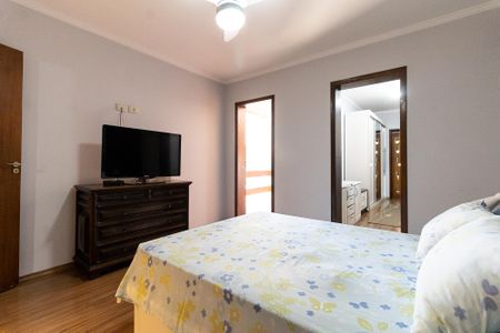 Casa à venda com 250m², 3 quartos e 3 vagas Casa à venda com 250m², 3 quartos e 3 vagasSuíte 2