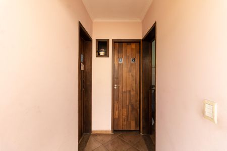 Casa à venda com 250m², 3 quartos e 3 vagas Casa à venda com 250m², 3 quartos e 3 vagasQuintal
