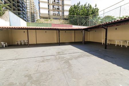 Apartamento à venda com 90m², 2 quartos e 1 vagaÁrea comum