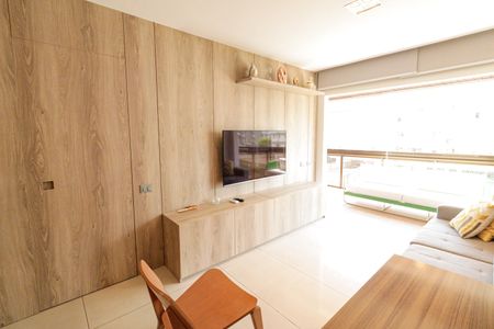 Apartamento à venda com 90m², 2 quartos e 1 vagaSala