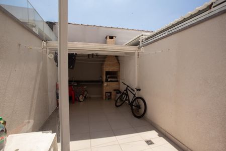 Casa à venda com 130m², 3 quartos e 2 vagas Casa à venda com 130m², 3 quartos e 2 vagasÁREA DE SERVIÇO