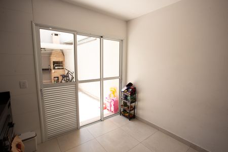 Casa à venda com 130m², 3 quartos e 2 vagas Casa à venda com 130m², 3 quartos e 2 vagasCOZINHA