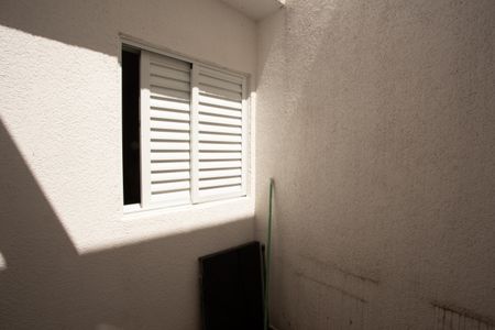 Casa à venda com 130m², 3 quartos e 2 vagas Casa à venda com 130m², 3 quartos e 2 vagasVARANDA