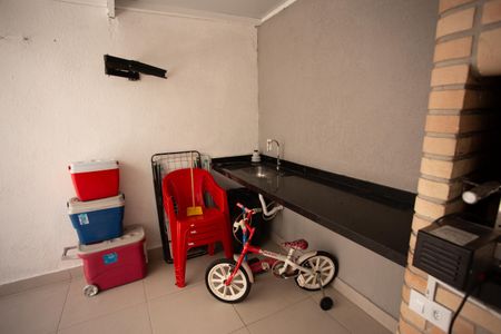 Casa à venda com 130m², 3 quartos e 2 vagas Casa à venda com 130m², 3 quartos e 2 vagasÁREA DE SERVIÇO