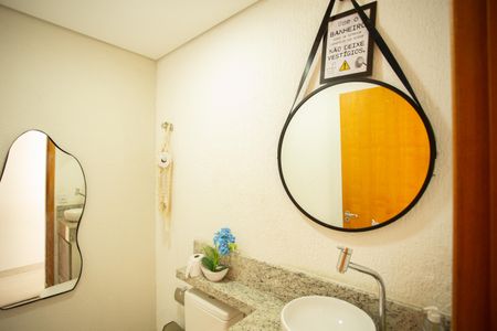 Casa à venda com 130m², 3 quartos e 2 vagas Casa à venda com 130m², 3 quartos e 2 vagasLAVABO