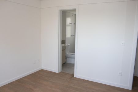 Apartamento à venda com 152m², 4 quartos e 4 vagas Suíte 2