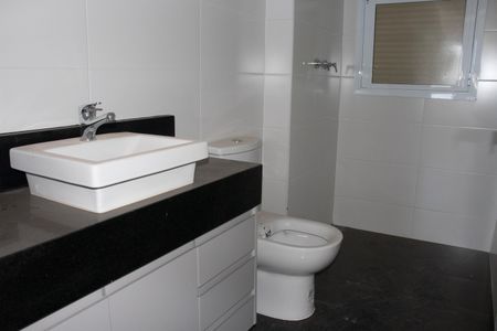 Apartamento à venda com 152m², 4 quartos e 4 vagasBanheiro