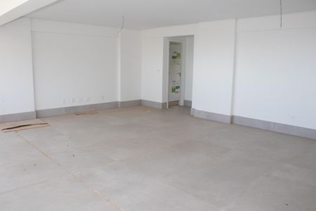 Apartamento à venda com 152m², 4 quartos e 4 vagasSala