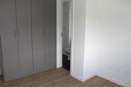 Apartamento à venda com 152m², 4 quartos e 4 vagas Suíte 2