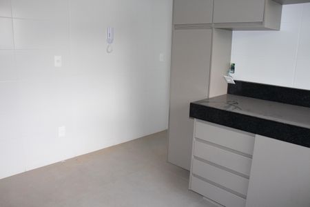 Apartamento à venda com 152m², 4 quartos e 4 vagasCozinha