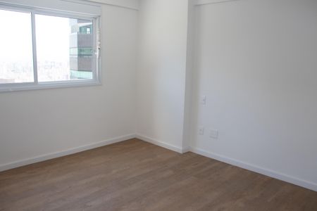 Apartamento à venda com 152m², 4 quartos e 4 vagas Suíte 1