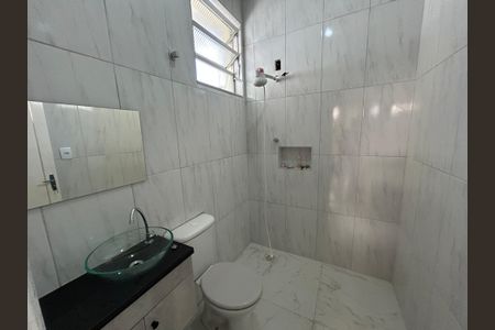 Casa para alugar com 74m², 2 quartos e sem vagaBanheiro