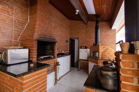 Casa de condomínio para alugar com 400m², 3 quartos e 4 vagasChurrasqueira