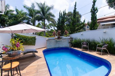 Casa de condomínio para alugar com 400m², 3 quartos e 4 vagasPiscina