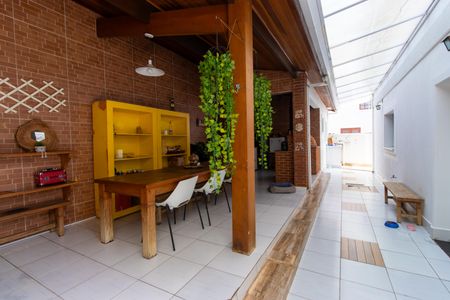 Casa de condomínio para alugar com 400m², 3 quartos e 4 vagasChurrasqueira