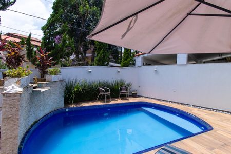Casa de condomínio para alugar com 400m², 3 quartos e 4 vagasPiscina