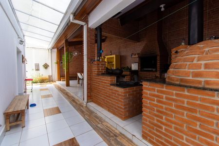 Casa de condomínio para alugar com 400m², 3 quartos e 4 vagasChurrasqueira