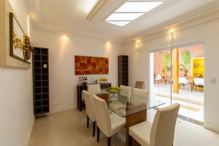 Casa de condomínio para alugar com 400m², 3 quartos e 4 vagasSala de Jantar