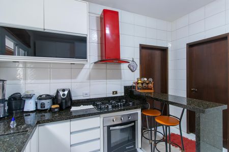 Casa de condomínio para alugar com 400m², 3 quartos e 4 vagasCozinha