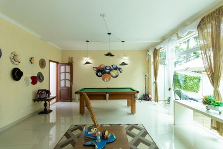 Casa de condomínio para alugar com 400m², 3 quartos e 4 vagasSala 2