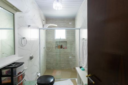 Casa de condomínio para alugar com 400m², 3 quartos e 4 vagasBanheiro do Quarto Suíte