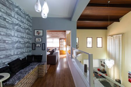 Casa de condomínio para alugar com 400m², 3 quartos e 4 vagasCorredor